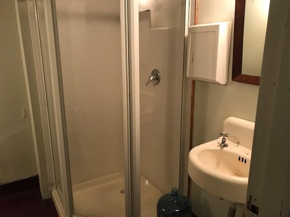 Suite 1F